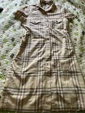 Burberry Beige Plaid Short-Sleeve Midi Shirt Dress